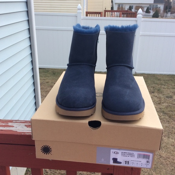 UGG MINI BAILEY BOW II SHIMMER - Picture 2 of 5